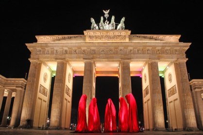 Festival-of-Lights-Berlin-Guardians-of-Time-by-Manfred-Kielnhofer